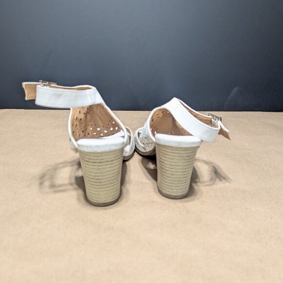 Patrizia Spring Step Arirose Peep Toe Sandals White Faux Leather Heels Womens 7 - Picture 4 of 5